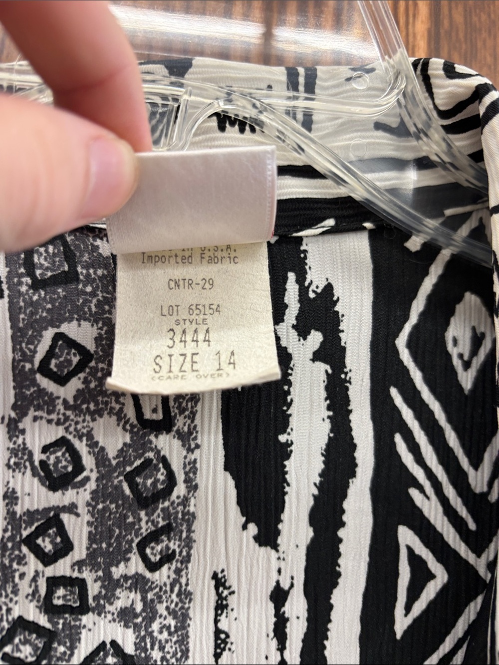 Black & White Printed Button-Down Shirt Jacket - Picture 5 of 6